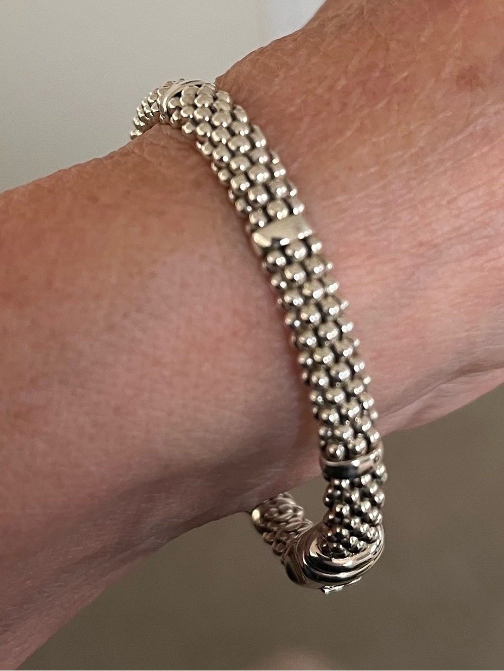 Stunning LAGOS Signature Sterling Silver Caviar Station Bracelet M!